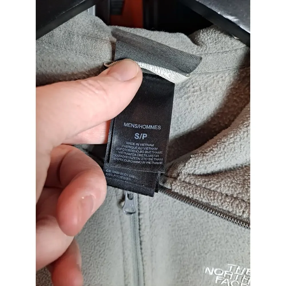 The North Face Men's Grey Glacier 1/4‎ Zip Fleece Pullover Sweatshirt Size S